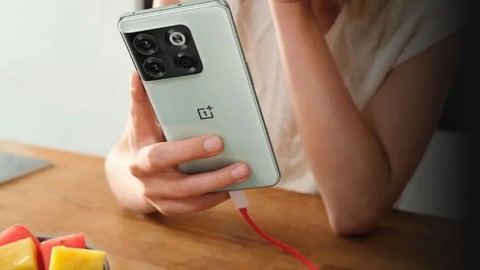 OnePlus 10T Android 13 güncellemesi alıyor!