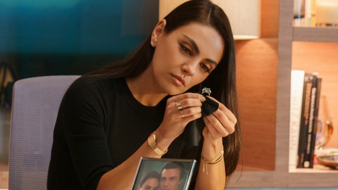 Mila Kunis'in oynadığı Luckiest Girl Alive Netflix'e geldi