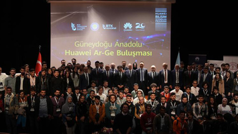 Huawei Ar-Ge Buluşması bu kez Dicle Üniversitesi’nde