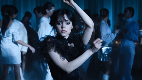 "Wednesday" 2. Sezon: Netflix yenileme durumu ve şimdiye kadar bildiklerimiz