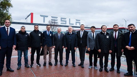 Bakan Varank: Tesla, Togg'a hayran kaldı