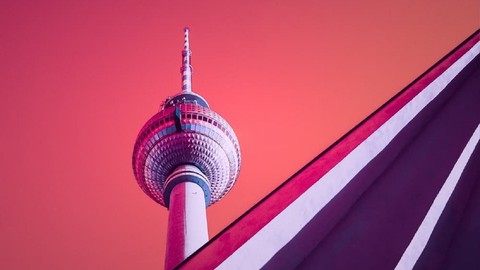 Berlin'in ikonik televizyon kulesinde devasa ve gizemli bir Bitcoin logosu!