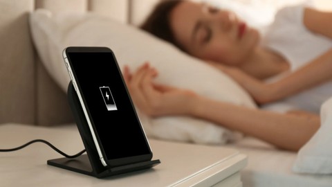 Telefonu gece şarjda bırakmak zararlı mı?