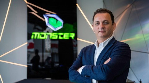 Monster Notebook’ta üst düzey atama