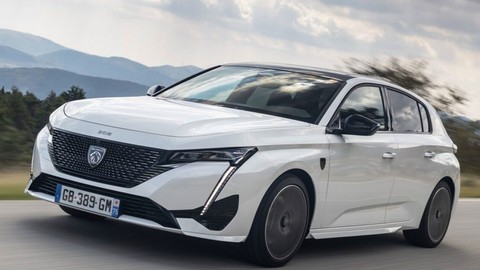 Peugeot 308 hiç böyle zam görmemişti! Böyle ölmeyiz füze atın!