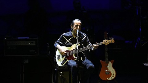 Özkan Uğur hayatını kaybetti
