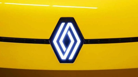 Renault’tan beklenmedik karar! Popüler modeli yollara veda ediyor!