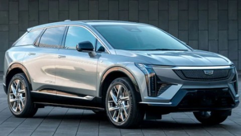 Cadillac’ın yeni otomobili görenleri kendine hayran bırakıyor