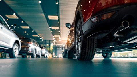 Hatchback ve SUV: Şehir Trafiğinde Performans Karşılaştırması