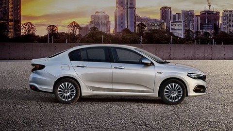 Fiat Egea Sedan fiyatını gören bayiye koşuyor!