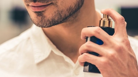 Dünyaca ünlü parfüm devi yüzde 50’ye varan indirime gitti, insanlar stok yapıyor