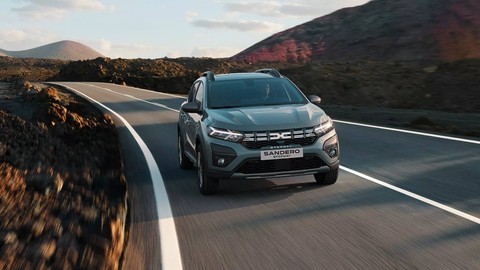 Dacia bunu ilk defa yapıyor, sıfırının fiyatı 880 bin TL’ye kadar düştü