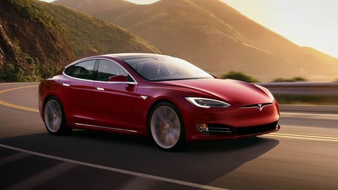 Tesla telefon günceller gibi otomobil güncelliyor, peki bu sefer listede ne gibi özellikler var?