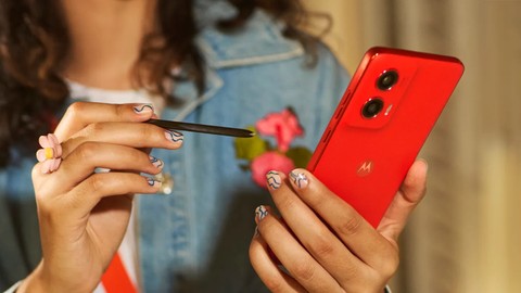Moto G Stylus 5G (2024) akıllı kalem ile birlikte piyasada
