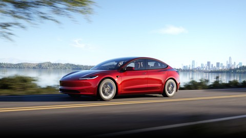 Tesla Model 3 Performance fiyatına dev zam, ne yaptın Elon Musk?