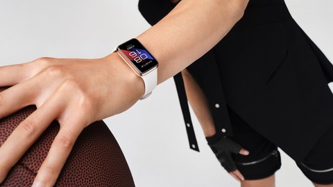 Xiaomi Mi Band 7 Pro'nun fiyatı büyük indirim aldı
