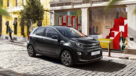 Kia Picanto fiyatı yarı yarıya düştü, üstelik bayide pazarlık da yapıyorlar