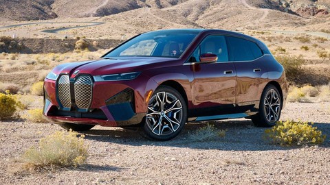 BMW elektrikli otomobil pazarında rakiplerine göz dağı verdi!