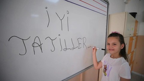 Öğrencilere bir tatil müjdesi daha, sömestr tatili uzayacak