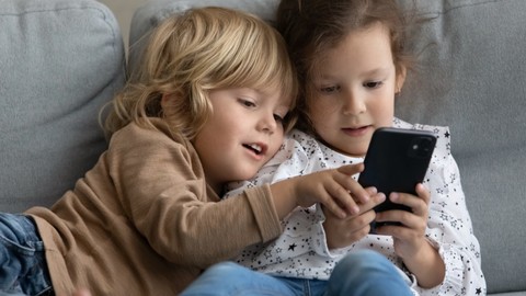 Uzaktan Telefon Kontrol Kullanarak Çocukları Zararlı İçeriklerden Koru