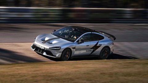 Xiaomi SU7 Ultra, Nürburgring’de elektrikli üst segmentte rekor kırdı