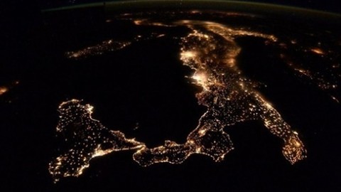 1998 yılından beri yörüngede olan ISS'den Dünya