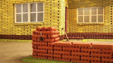 Aklınıza gelebilecek her şeyden ev yapılabileceğini kanıtlayan 11 şahane ev