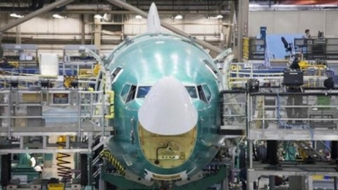 Boeing'in fabrikası kapılarını açtı