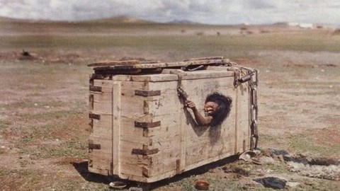 İnsanlık tarihine kara leke 9 dokunaklı gotoğraf