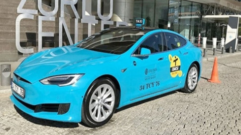 Tesla model S elektrikli taksi İstanbul'da!