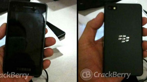 BlackBerry Curve 9320 geliyor!
