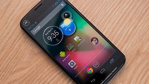 Moto X bu ilginç arayüzü kullanacak!
