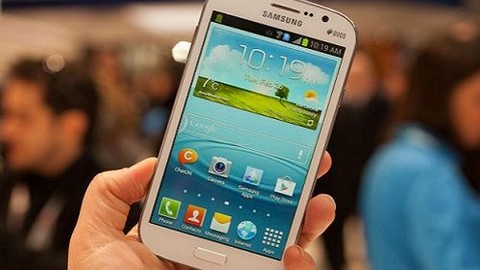 Galaxy Grand Duos için Android 4.2.2 güncellemesi başladı