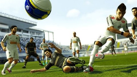 PES 2014'ten yeni görüntüler geldi!