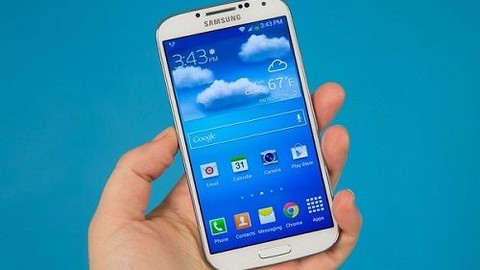 Galaxy S4 için şarjlı kılıf satışa sunuldu