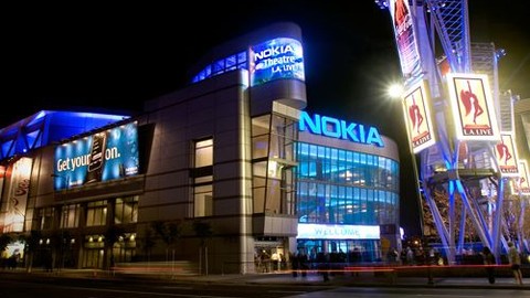 Nokia ve Windows Phone, Apple ile bakın nasıl dalga geçti!