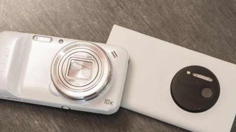 Nokia Lumia’nın 41 MP’i Galaxy Zoom’a karşı