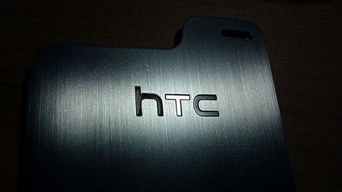 HTC Evo 3D hayatını kurtardı, HTC One sahibi oldu!