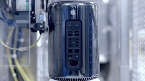 Yeni iPhone'ları robotlar üretecek!