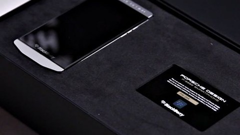 BlackBerry, yeni telefonu Porsche Design P'9982'yi resmen duyurdu!
