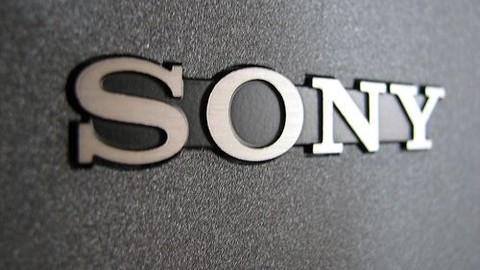 Sony'den Windows Phone'lu telefon geliyor!