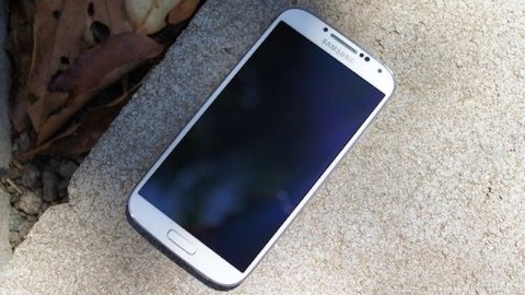 Galaxy S5'in kutusu ile birlikte özellikleri de göründü!
