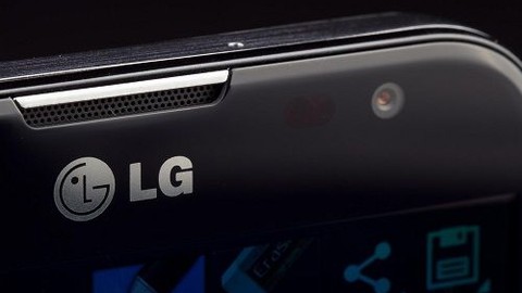 LG'nin merakla beklenen telefonu LG G Pro 2 resmiyet kazandı!