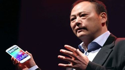 HTC CEO'sunu MWC 2014 fuarına motorsiklet sürücüsü yetiştirdi!