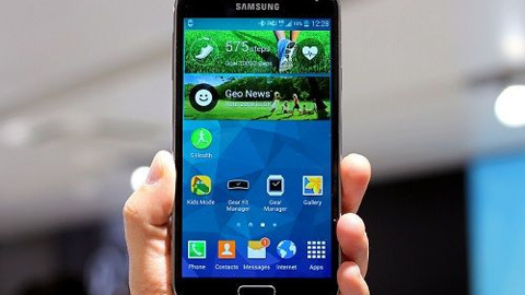 Galaxy S5 Neo modeli test aşamasında!