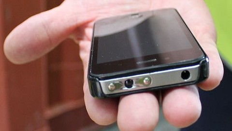 Çinliler sınır tanımıyor: iPhone görünümlü elektro şok cihazı!