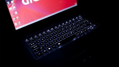 Gigabyte’tan taşıması kolay oyun bilgisayarı