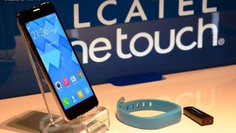 Alcatel One Touch D820, yüksek donanım özellikleri ile rakiplerini kıskandıracak!