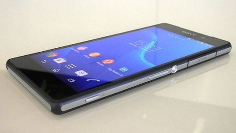 Xperia Z3 ve Galaxy Note yan yana