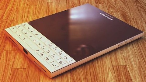İşte kare tasarımlı BlackBerry Passport'un tüm özellikleri